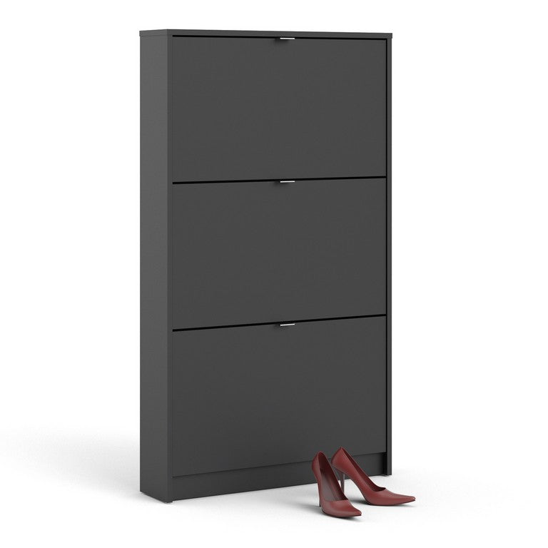 Shoe cabinet w. 3 tilting doors and 1 layer.